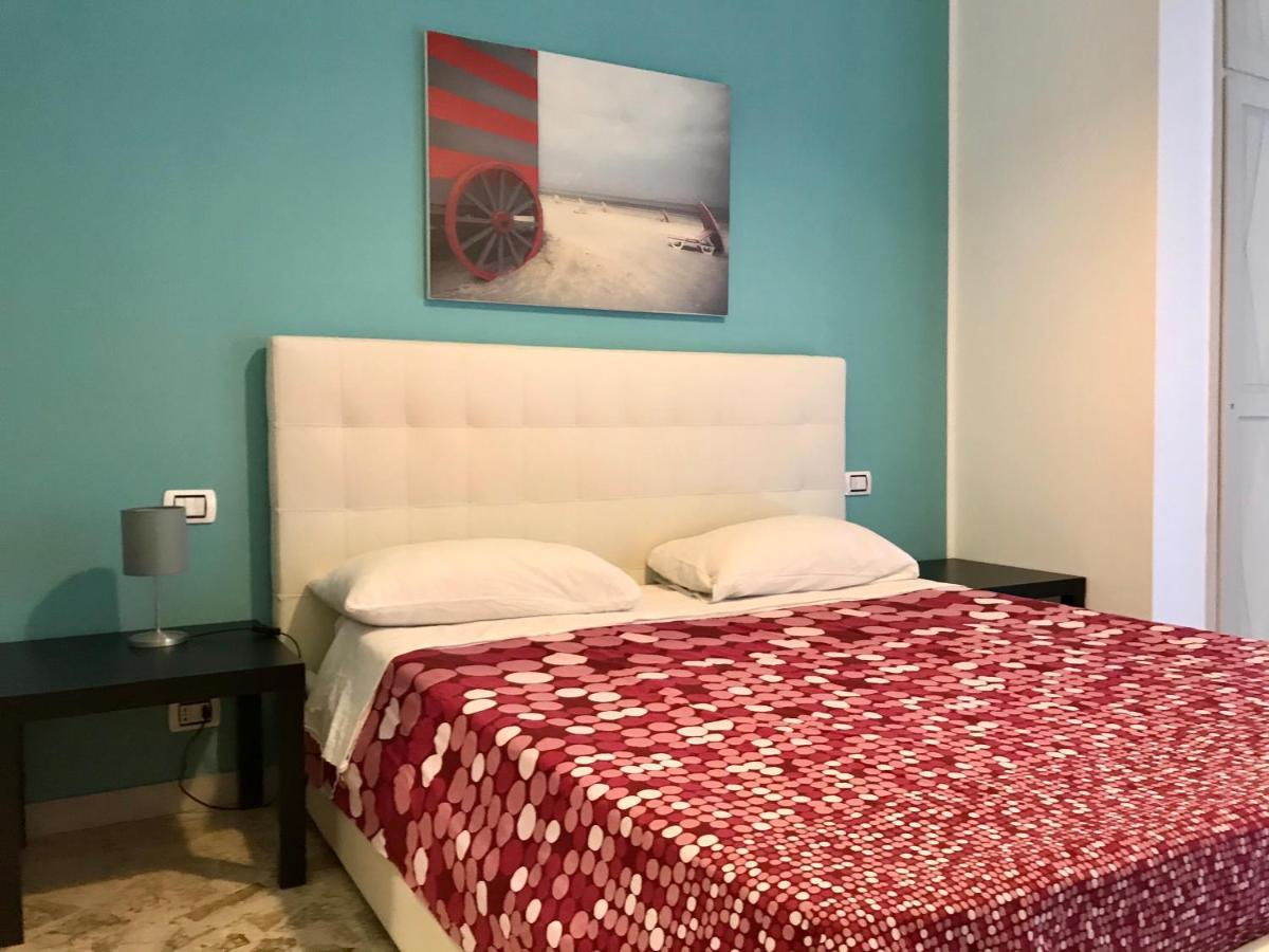 Cavour 124 -Guest-Room- Bari Exteriör bild