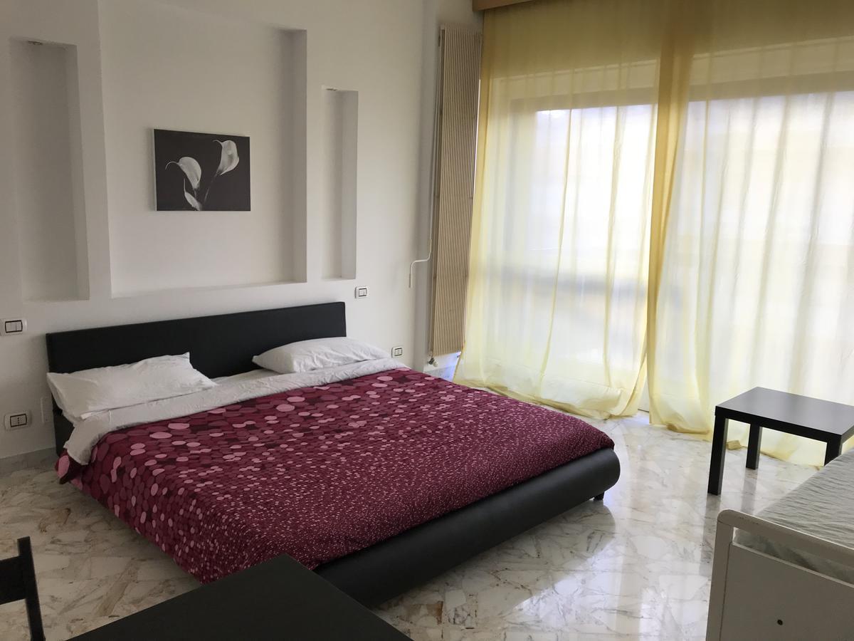Cavour 124 -Guest-Room- Bari Exteriör bild