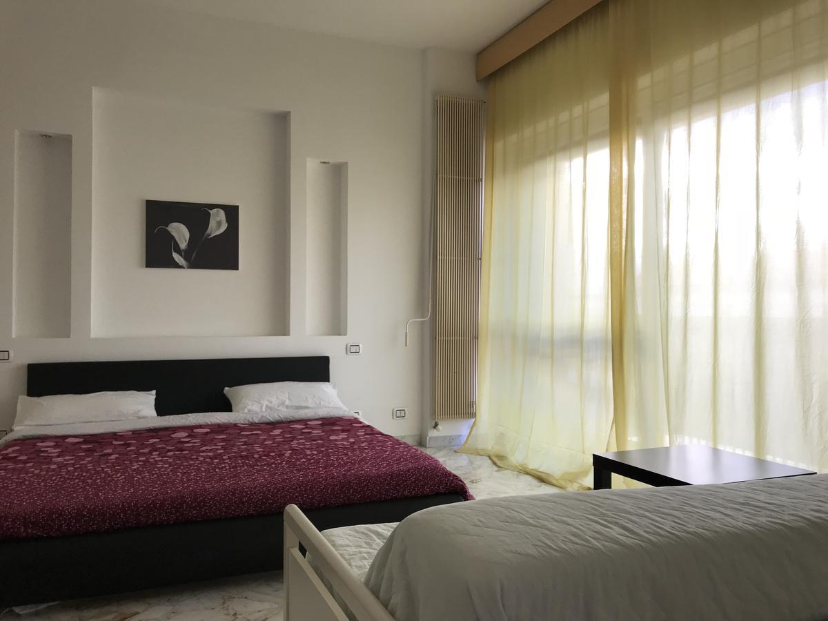 Cavour 124 -Guest-Room- Bari Exteriör bild