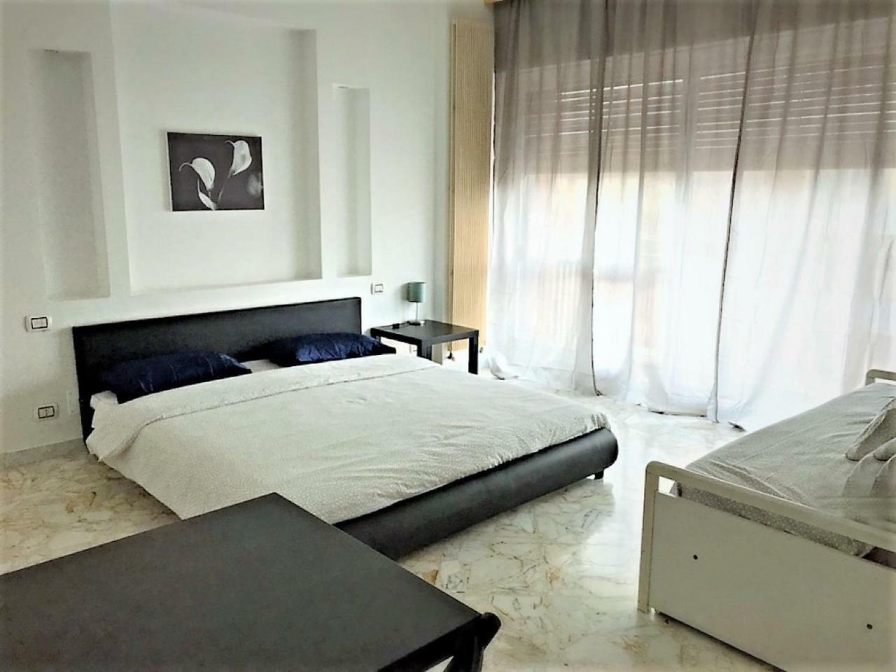 Cavour 124 -Guest-Room- Bari Exteriör bild